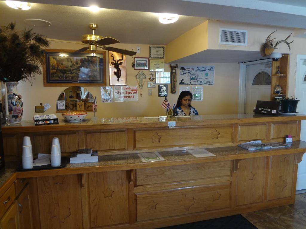 Antlers Inn Goliad エクステリア 写真
